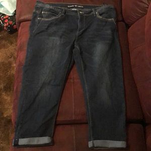 Women’s Capris Pants Size 18